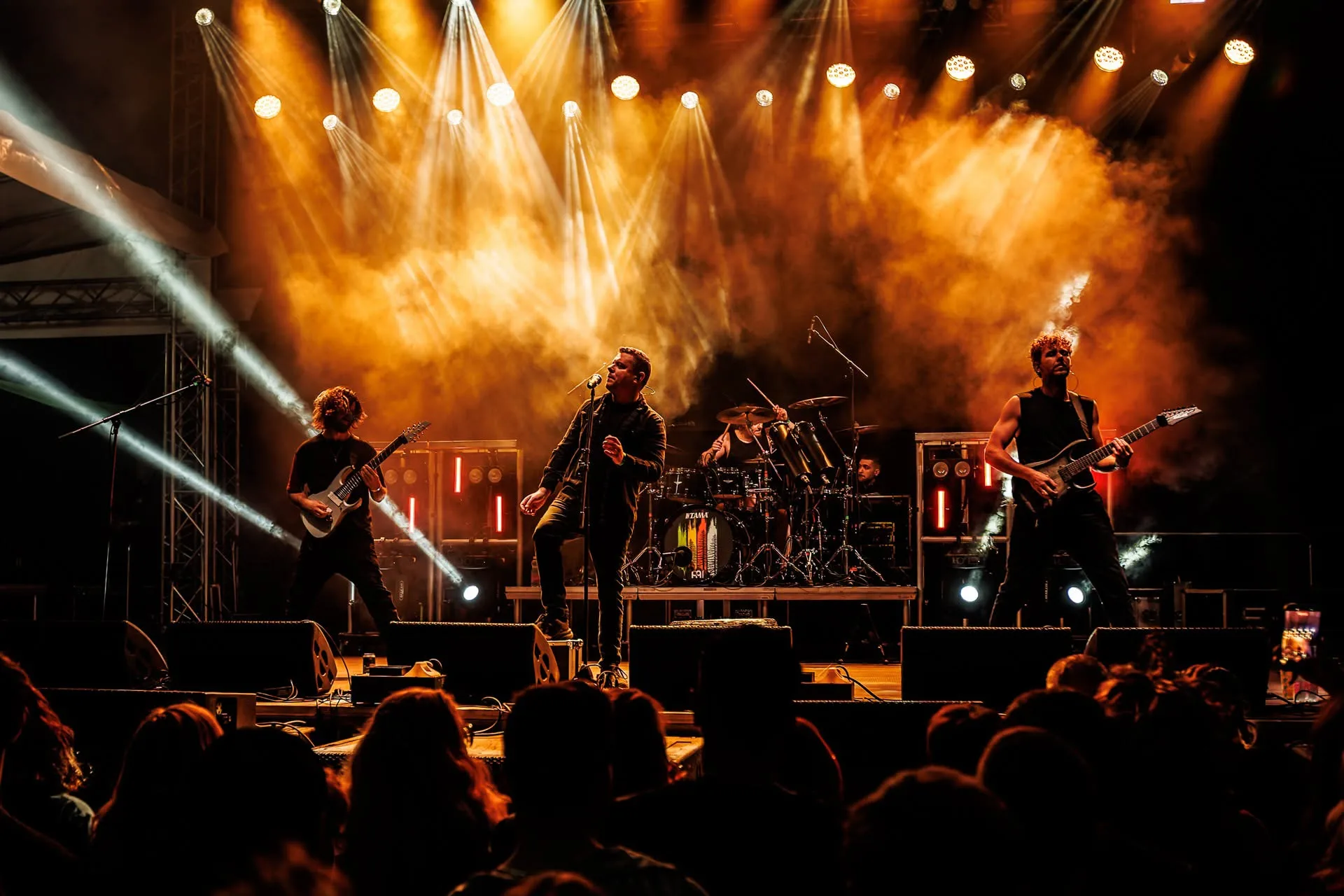 Egy hétvége, két koncert, két világ - Bős és Campus fesztivál élménybeszámoló